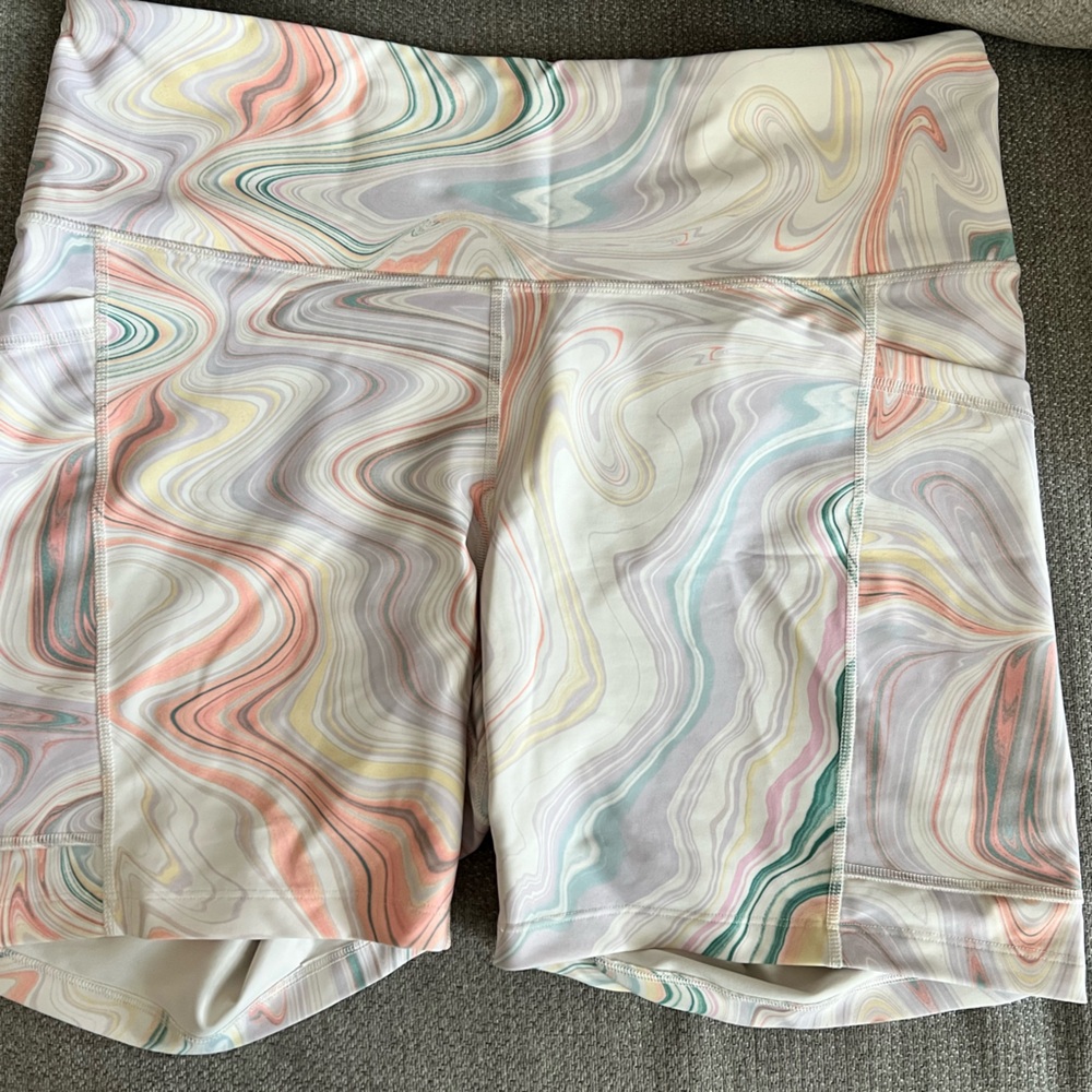 Old Navy Women's Marble Print Shorts - Multicolor